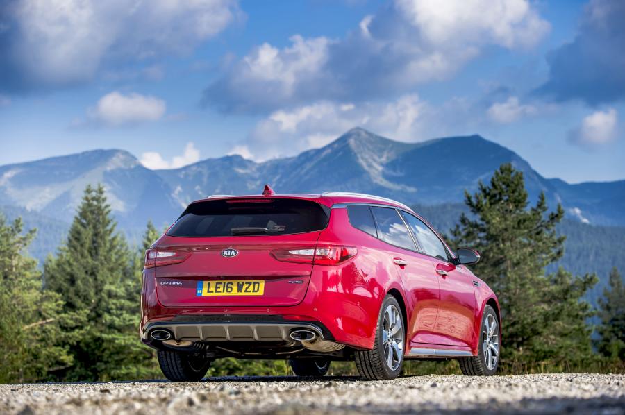  Kia Optima Sportswagon GT Line 2016 года  (UK) (фото 14 из 31)